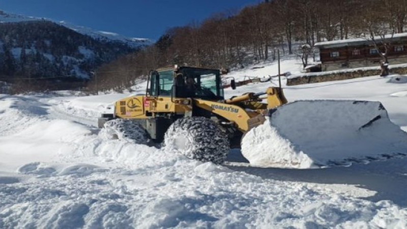 Rize ve Artvin'de kar nedeniyle 42 köye ulaşım sağlanamıyor
